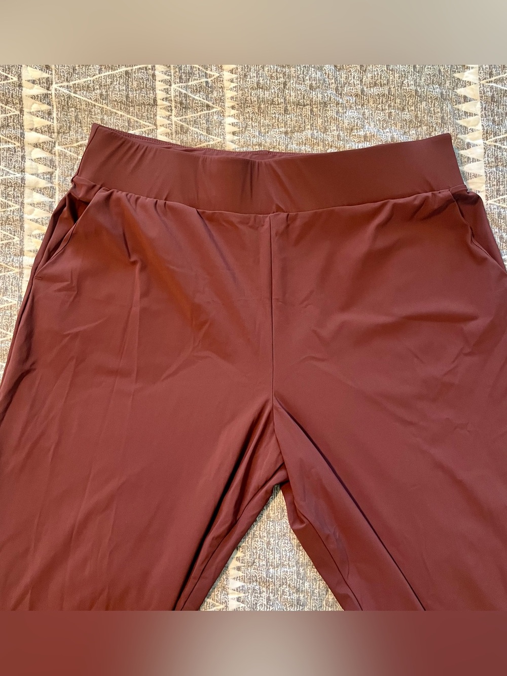 Aday Straight Up Dress Pant Burgundy Recycled Technical Silk High Rise Size Medi - Picture 6 of 10
